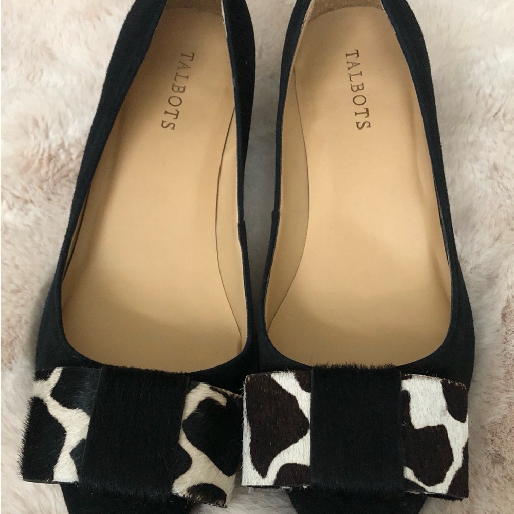 Talbots Black Suede Kitten Heels with Animal Print Calf Hair Bow Size 9.5